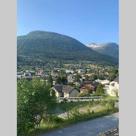 Ferienwohnung Leilighet Stryn Exterior foto